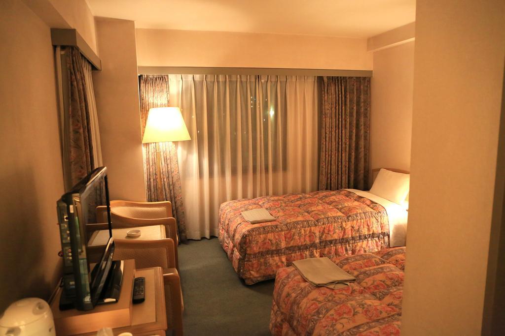 Hotel Palace Inn Toyota Toyota  Exteriör bild