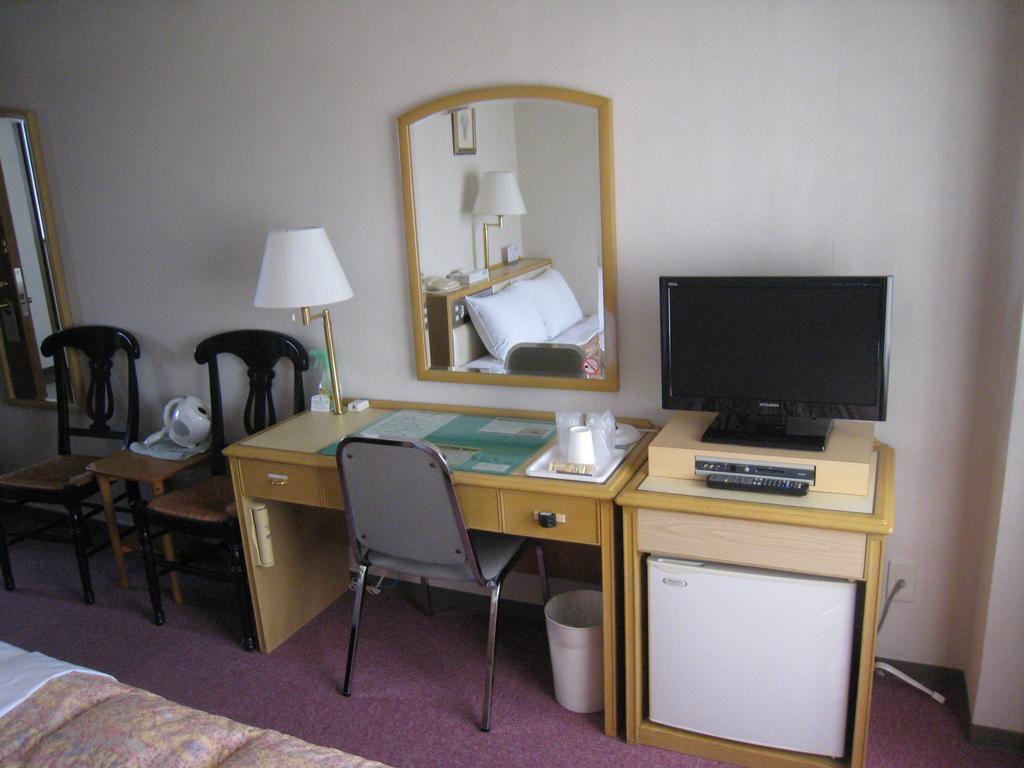 Hotel Palace Inn Toyota Toyota  Exteriör bild