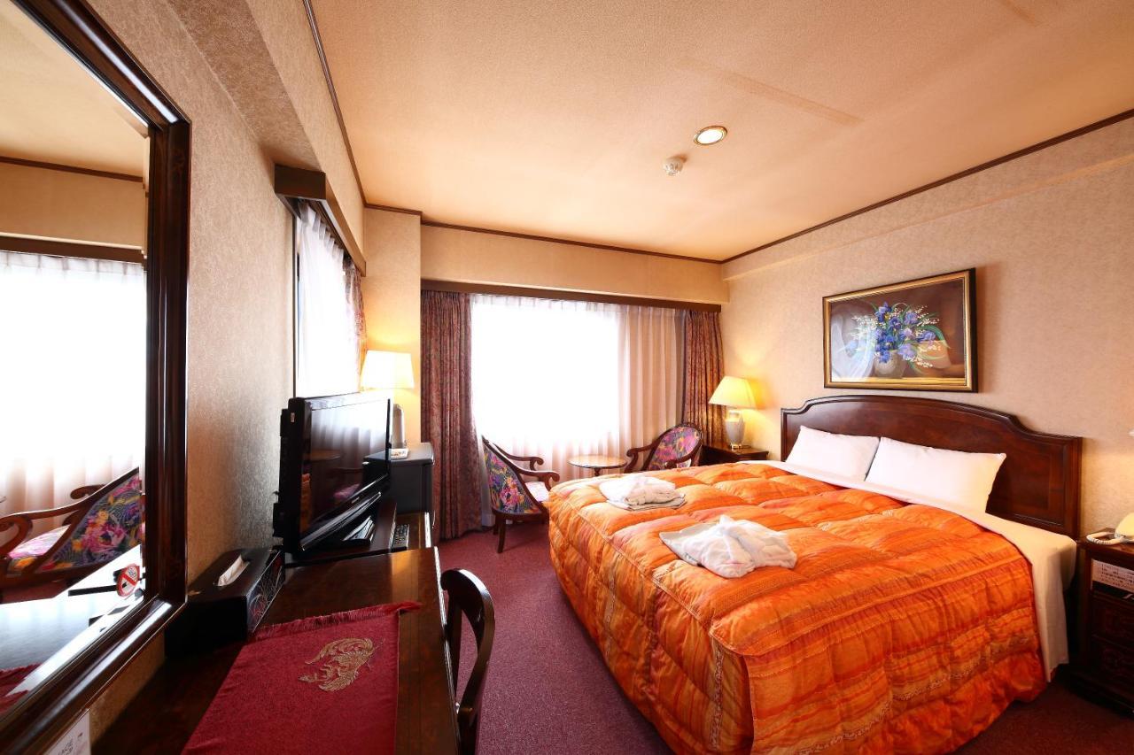 Hotel Palace Inn Toyota Toyota  Exteriör bild
